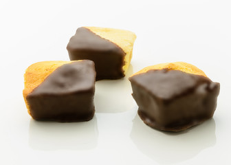 Biscotti di pasta frolla ripieni di mela
