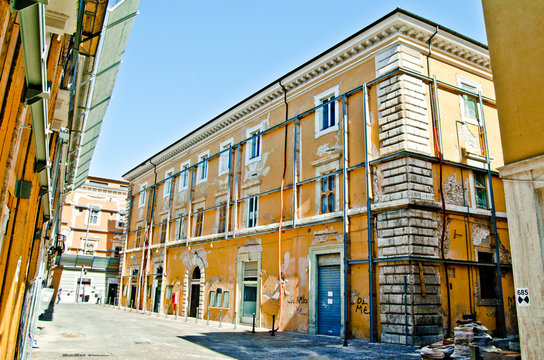 L'Aquila - Via Verdi 01
