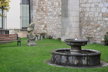 Fototapeta premium Jardines y fuentes. 