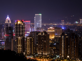 Fototapeta na wymiar Cityscape nightlife view of Taipei 8