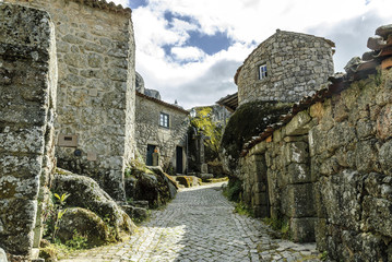 Fototapeta na wymiar sight of the historical and typical town of Monsanto in Portugal