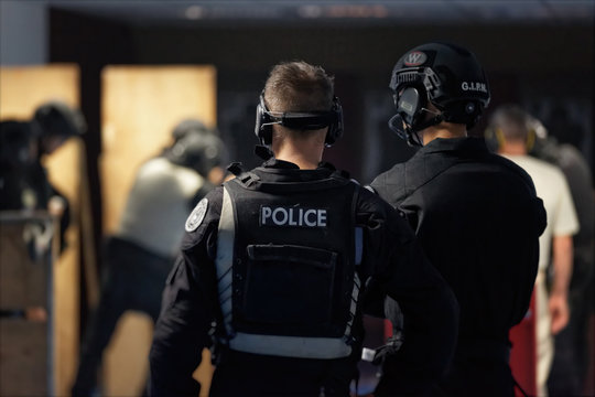 policiers