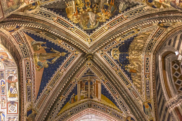 Obraz premium details of the battistero di san Giovanni, Siena, Italy