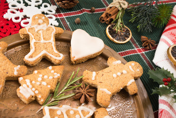 Gingerbread cookies with spices and Christmas decoration.