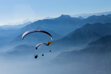 Fototapeten parachute © andatwa