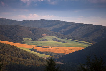 Słoneczny dzień w górach © rogozinski