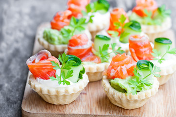 tartlets  with cream cheese and smoked salmon