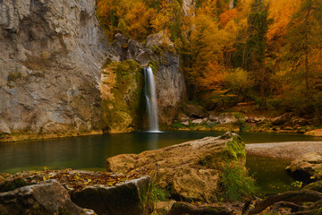 Fototapeta na wymiar Landscape of Ilica waterfall with beautiful autumn nature of Kure Mountains in Kastamonu, Turkey