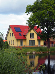 Neubau: Einfamilienhaus im Grünen