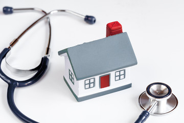 concept calling doctor to home check up