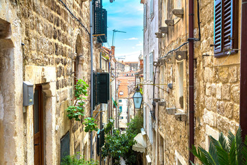 Popular narrow street in Dubrovnik