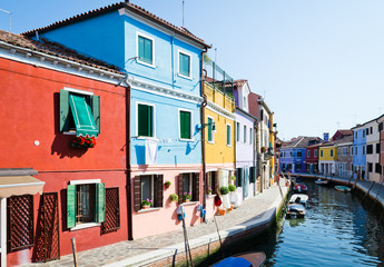Fototapeta na wymiar Colorful houses of Burano near Venice