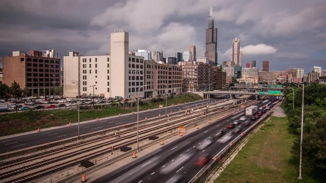 Chicago Skyline 290 Timelapse Cloudy.mov