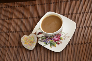 Sütlü kahve ve Kurabiye