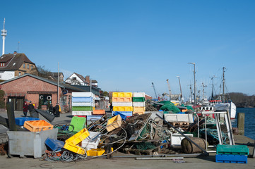 Fototapeta na wymiar Pier im Fischereihafen Kappeln