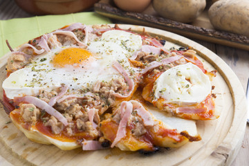 Pizza with egg