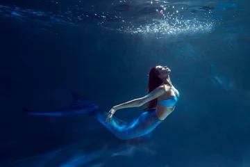 Foto op Plexiglas Underwater mermaid © yukinya
