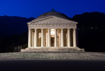 Obraz premium Christian temple by Antonio Canova. Roman and Greek religious architecture, building as pantheon and parthenon. Church situated in Possagno, Italy.