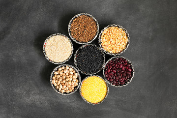 Obraz na płótnie Canvas Selection of various colorful cereal