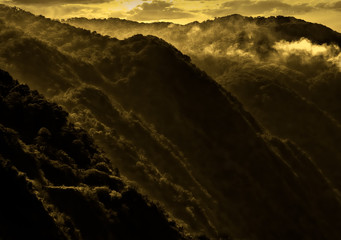 Fototapeta na wymiar Mountain Jungle Sunset