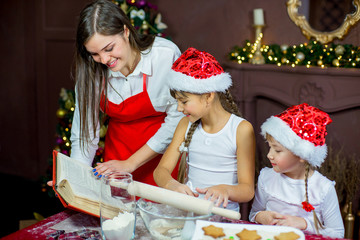 children baking christmas cookies