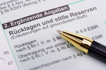 Obraz premium Steuererklärung für Finanzamt