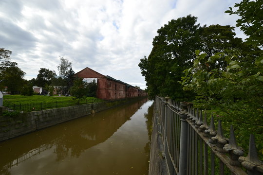 Обводной канал в городе Кронштадт