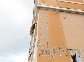 Einschusslöcher in Hauswand, Zadar, Kroatien