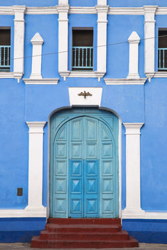 Cuba, Sancti Spiritus, Sancti Spiritus, Iglesia Parroquial Mayor del Espiritu Santo - (Parish Church of the Holy Spiritus) A National Monument