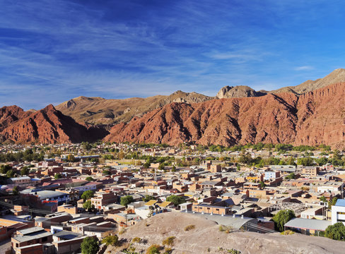 Bolivia, Potosi Department, Sud Chichas Province, Tupiza, Landscape of the mountains and the city of Tupiza viewed from the Mirador Corazon de Jesus.