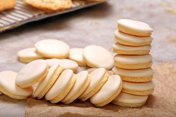 Homemade shortbread cookies with icing - obrazy, fototapety, plakaty