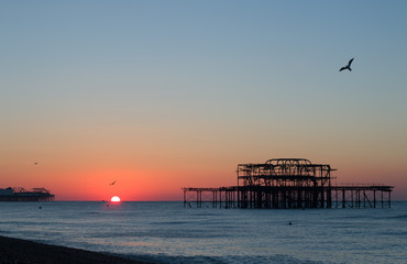 Naklejka na ściany i meble Brighton Piers Sunrise