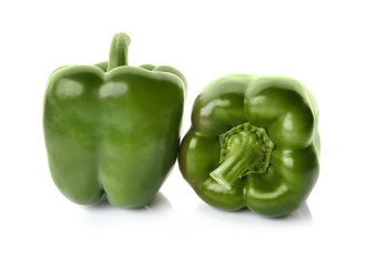 Obraz na płótnie Canvas Sweet green peppers isolated on white