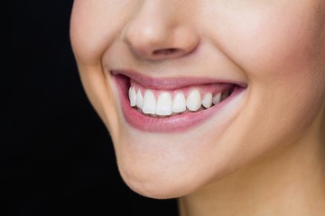 Obraz premium Focus on womans smile 