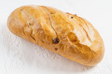 white bread with raisins