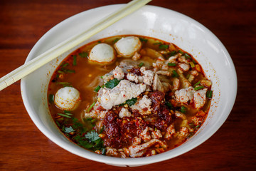 noodles selective focus