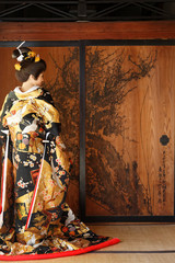 traditional wedding style of japan