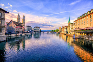Old town of Zurich on sunrise, Switzerland - obrazy, fototapety, plakaty