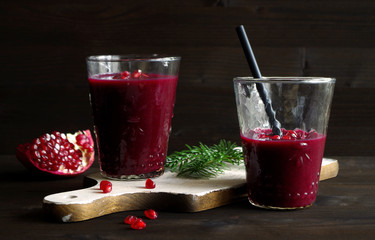 Rote Bete Smoothie mit Granatapfel