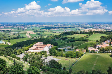 Fototapeta na wymiar General view of the medieval Italian city
