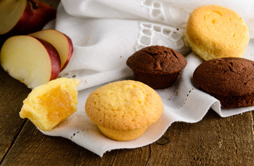 Biscotti con ripieno di mela
