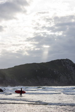 Surfera en Asturias
