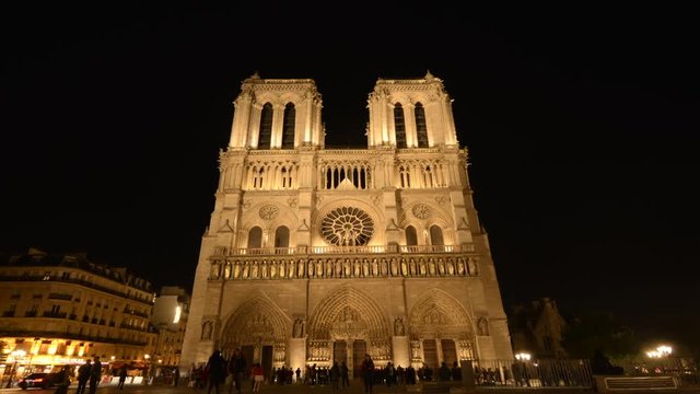Time lapse of the Seine, Notre Dame at Paris, France