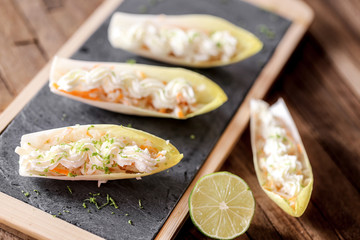 endives chair de crabe et chantilly au citron vert 4