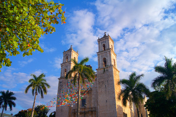 Valladolid church colonial Mexico - obrazy, fototapety, plakaty