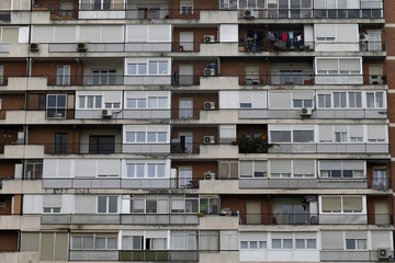 Fachada de un edificio de viviendas en Madrid.