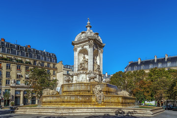 Fototapeta na wymiar Fountain Saint-Sulpice, Paris