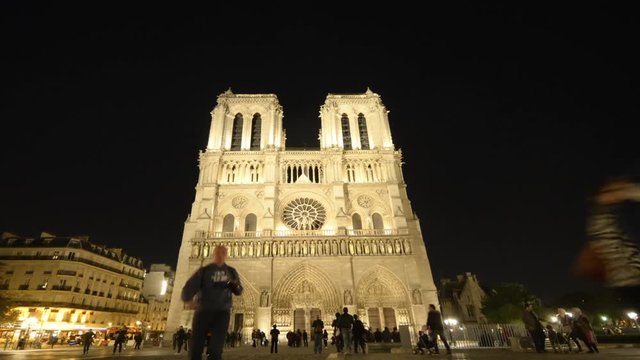 Time lapse of the Seine, Notre Dame at Paris, France