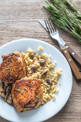 Spicy chicken with bulgur and mushrooms