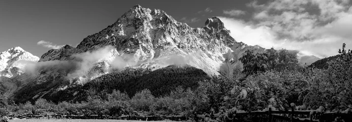 Fotobehang Mt Ushba, caucasus mountains, Georgia © meny.arigur